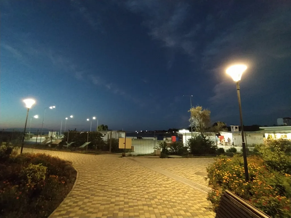 Квартира Апартаменты возле моря с бассейном в Адмиральской Лагуне — Севастополь