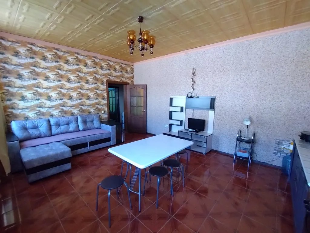 Квартира в центре — аренда посуточно в Кантемировка