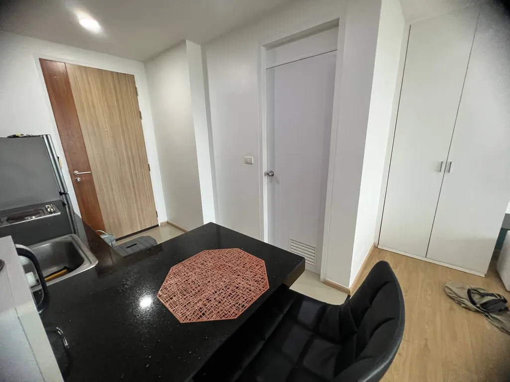 Студия после ремонта с потрясающим видом в центре Каты