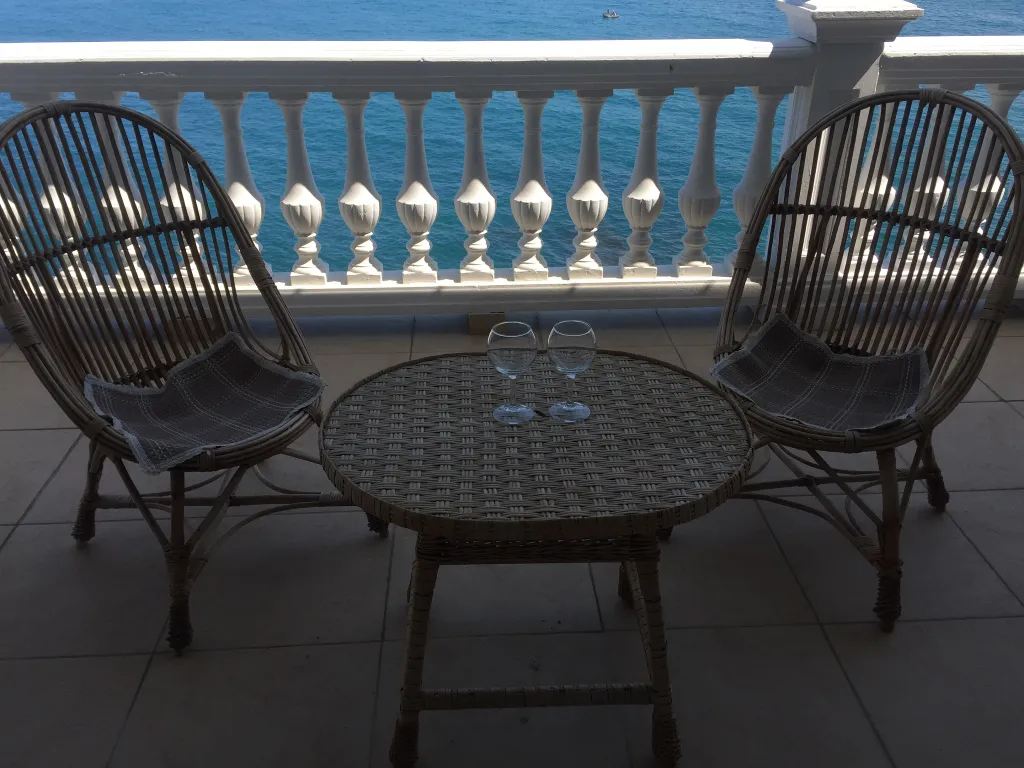 Апартаменты с балконом