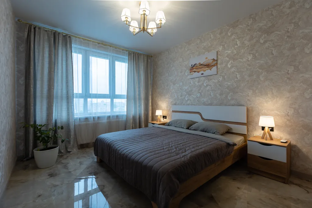 Двухкомнатная видовая квартира на Амурском бульваре