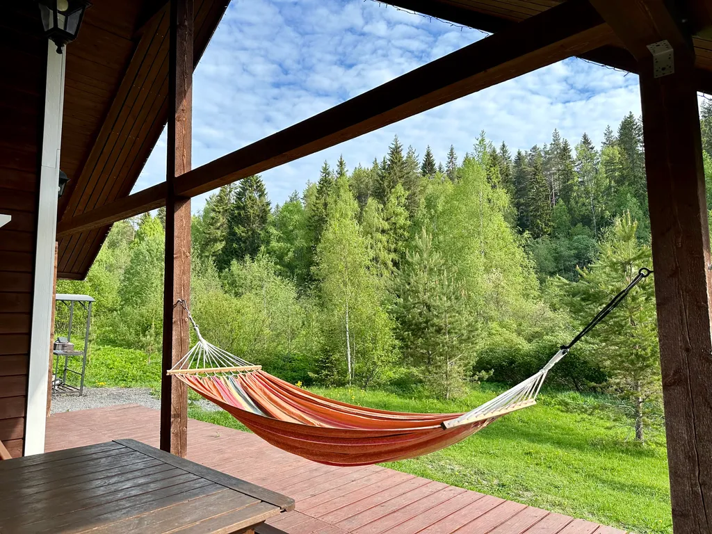 Коттедж с 3 спальнями, сауной, с видом на лес