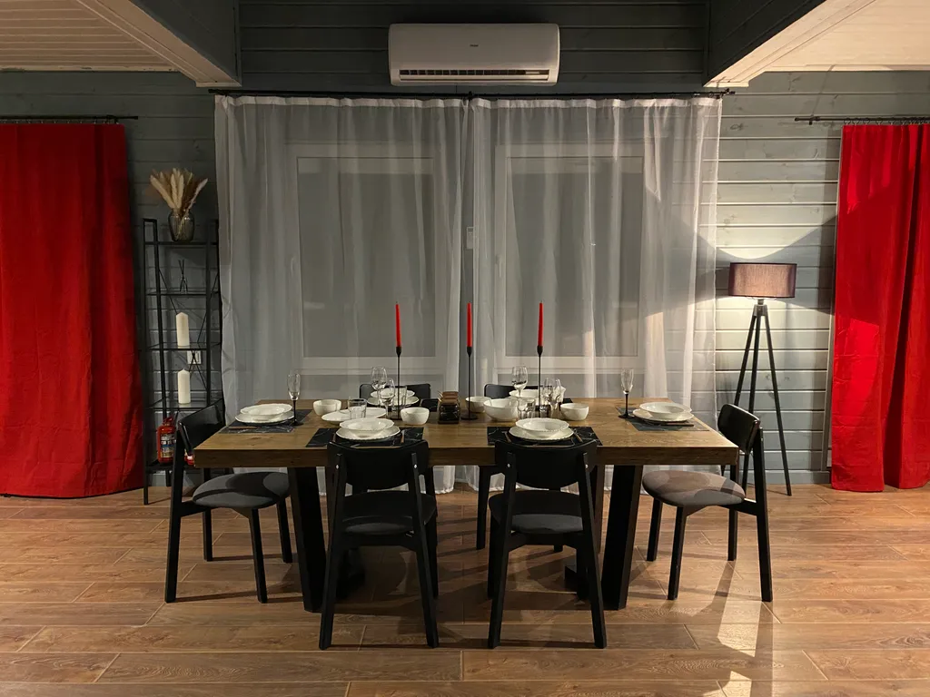 Дом с баней и Сибирским чаном у леса и озера