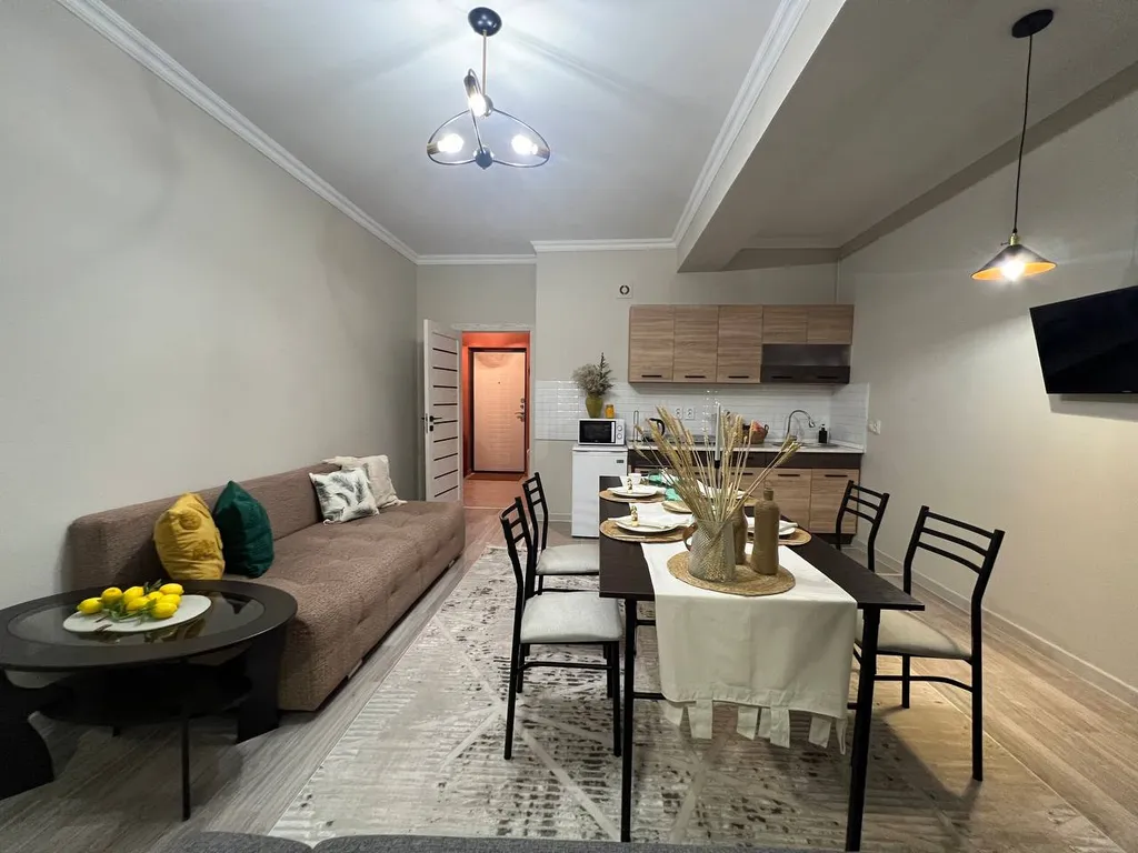 Просторный двухкомнатный апартамент Терракота