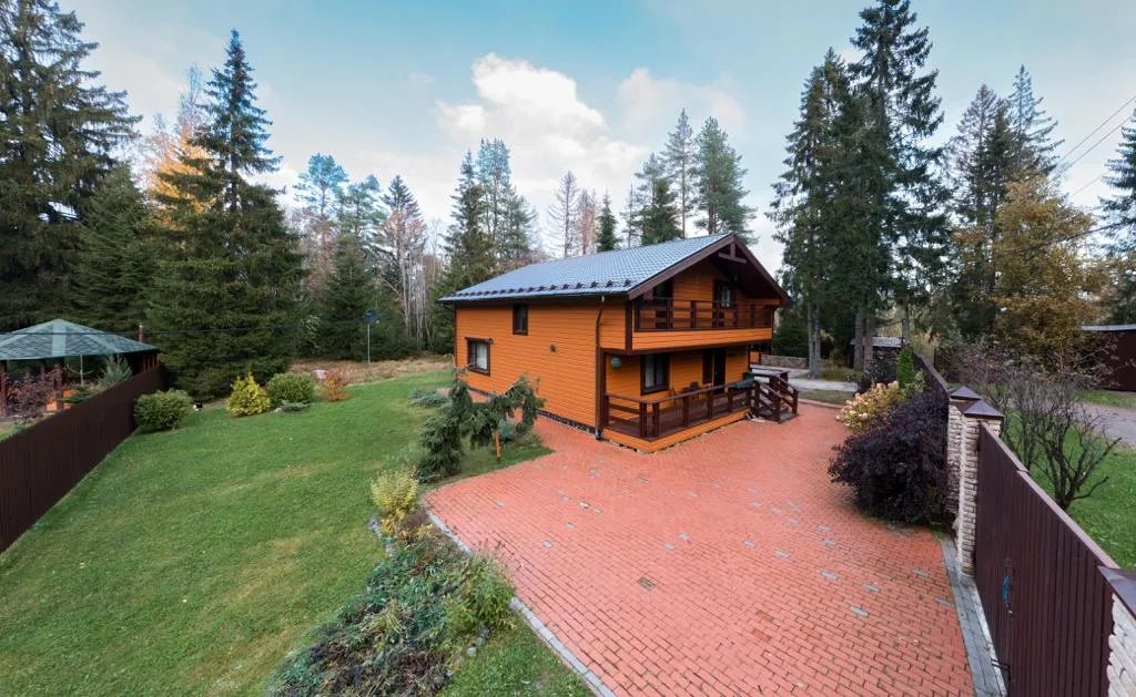 Коттедж Green Forest у Игоры