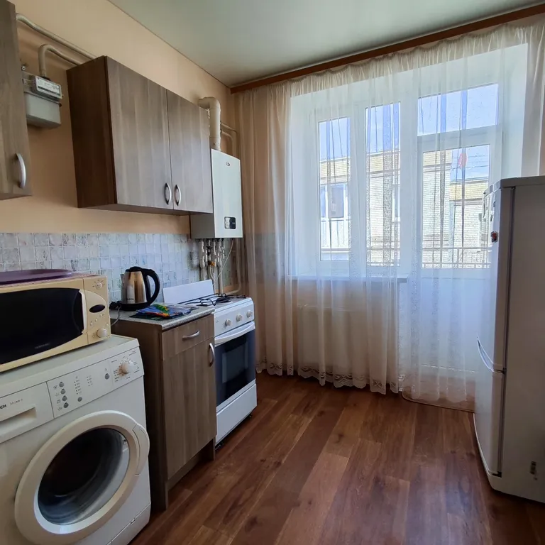 Уютная квартира — аренда посуточно в Таганрог