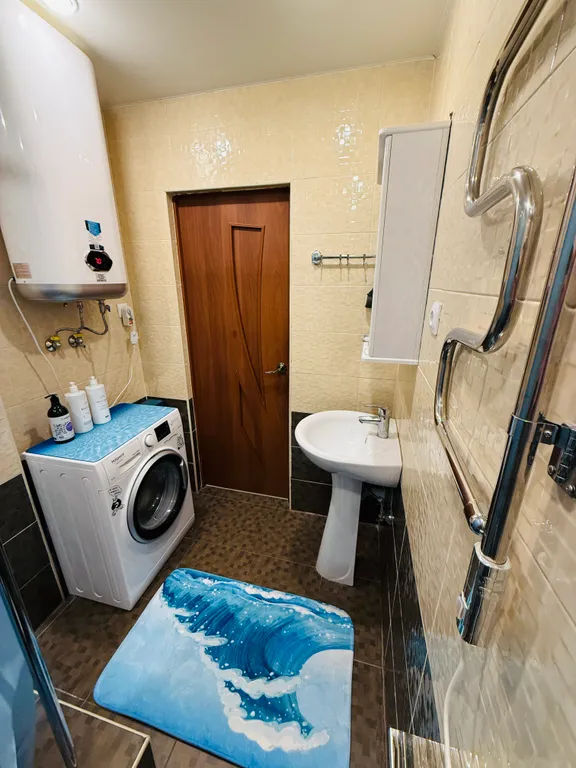 Квартира Квартира Уютная евродвушка с балконом рядом с морем в центре Адлера — Сириус