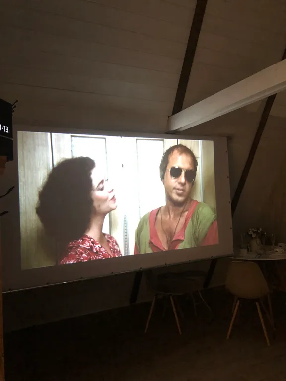 Дом у озера в стиле А-frame