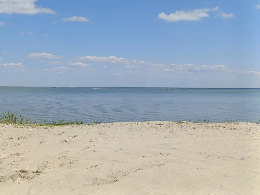 Уютная студия с отдельным входом на берегу моря