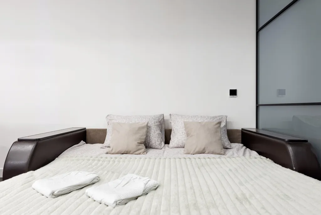 Квартира на набережной у реки