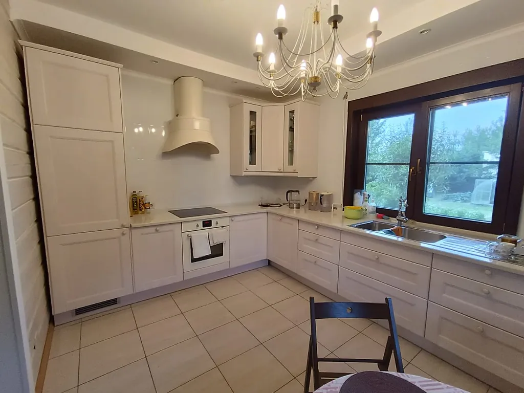 Большой светлый гостевой дом 230кв/м 50 соток участок