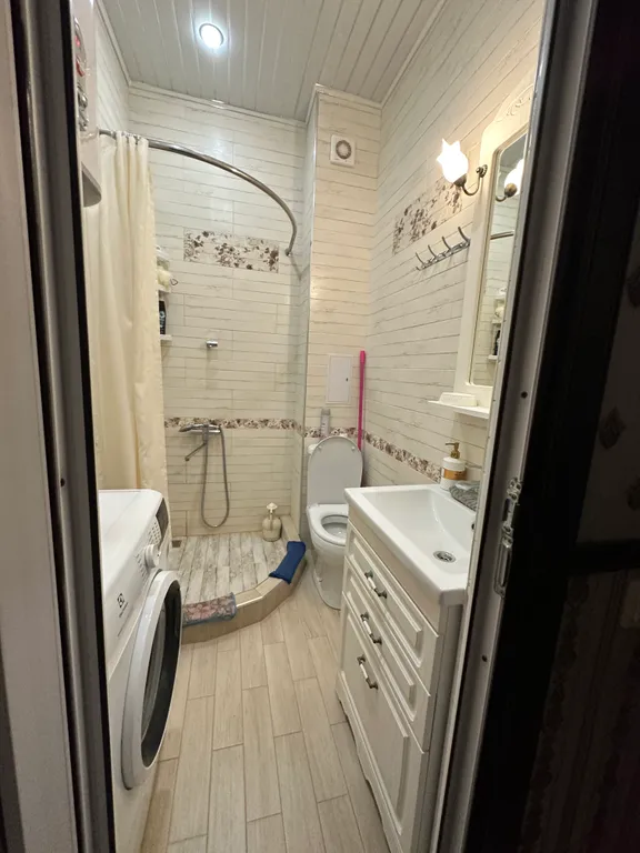 Студия на первой береговой линии