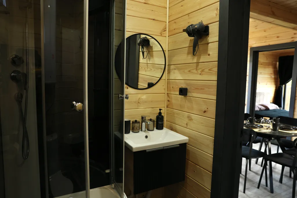 Стильный загородный домик в стиле Black