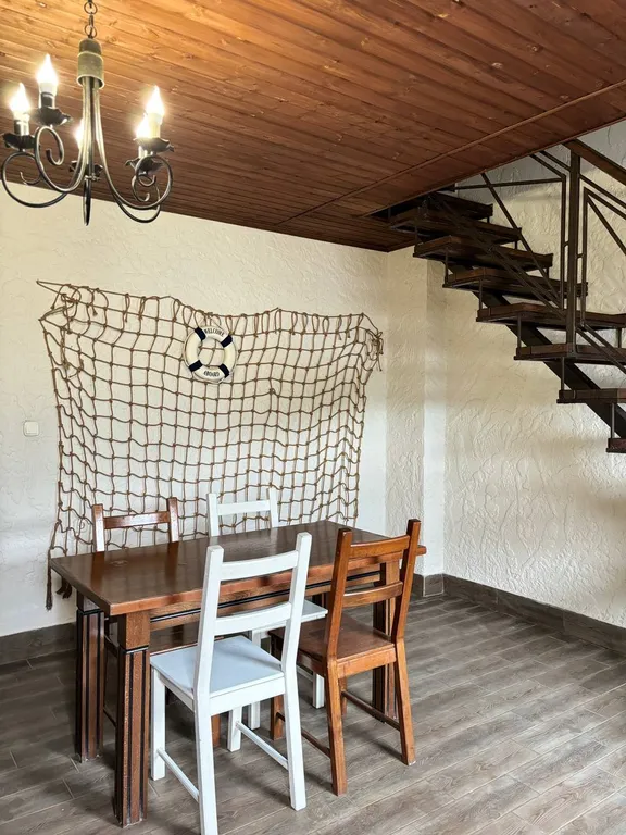 Апартаменты на берегу озера с видом на гору Бештау