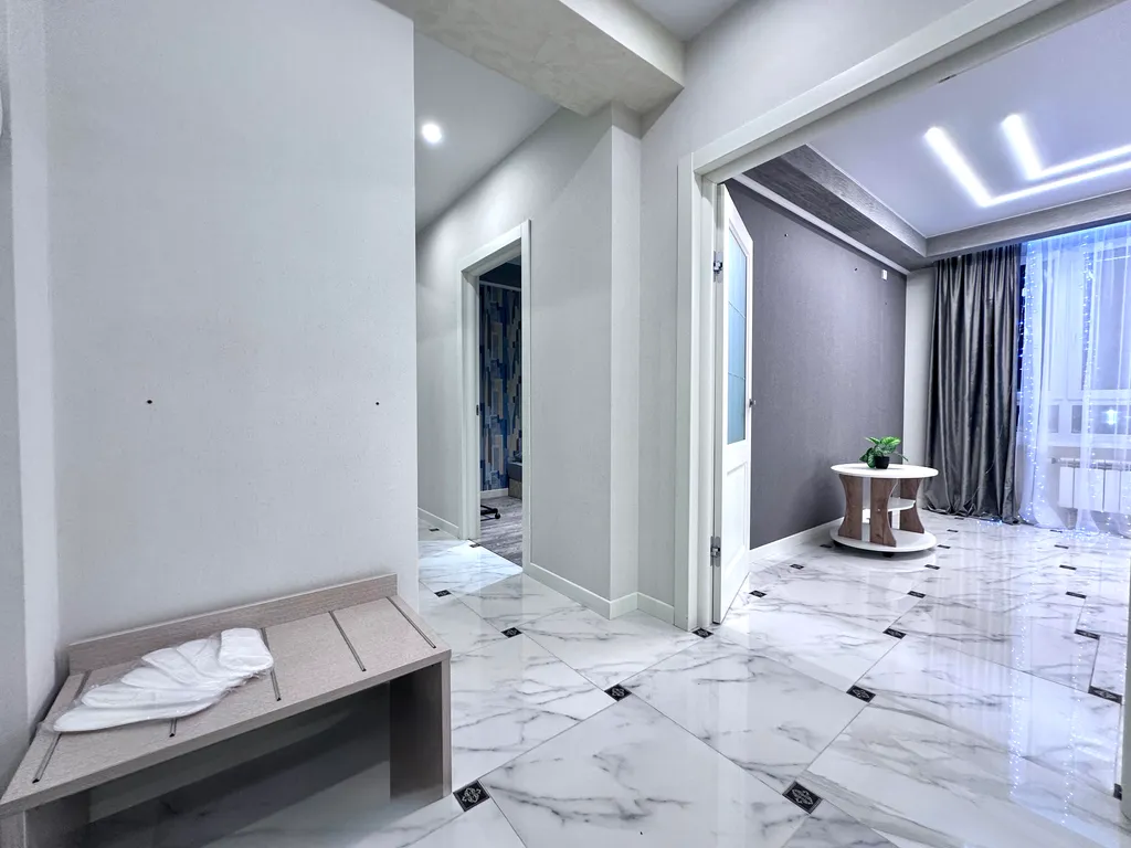 3-комнатная Люкс на Энтузиастов