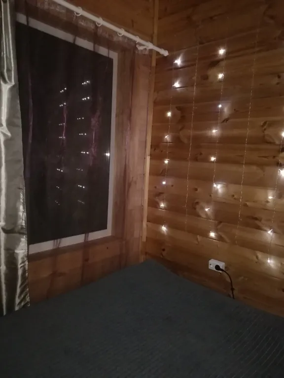 Дом в лесу с бассеином