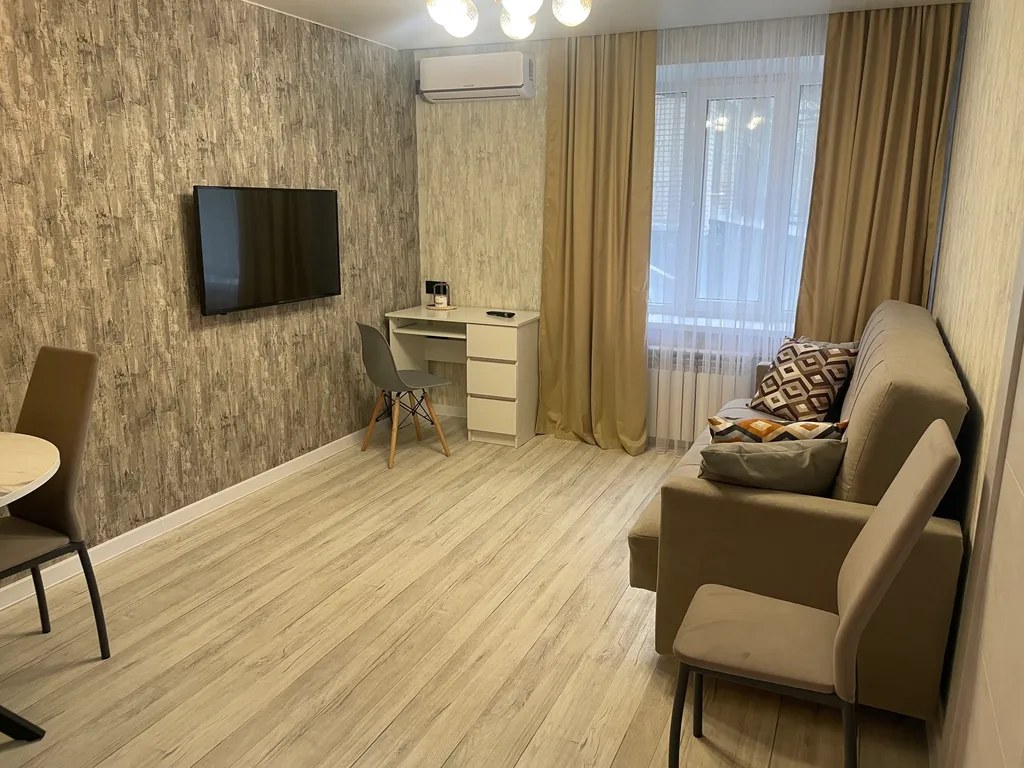 Квартира с новым ремонтом у вокзала