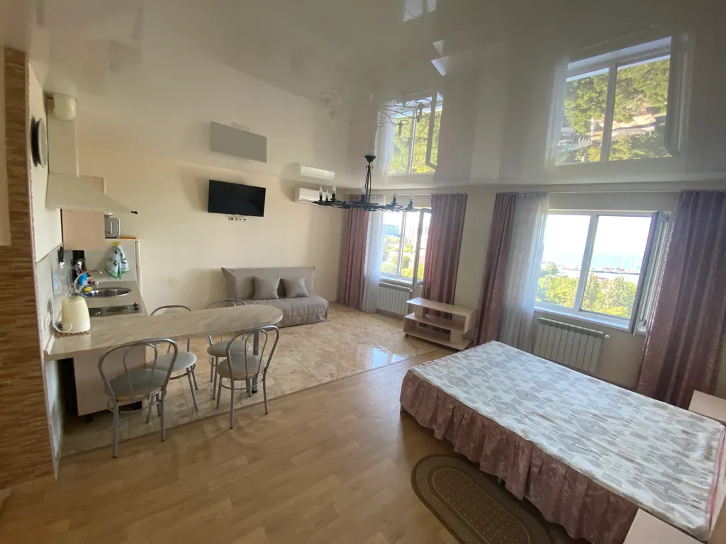 Квартира Квартира на первой береговой линии в центре города, с видом на море — Анапа