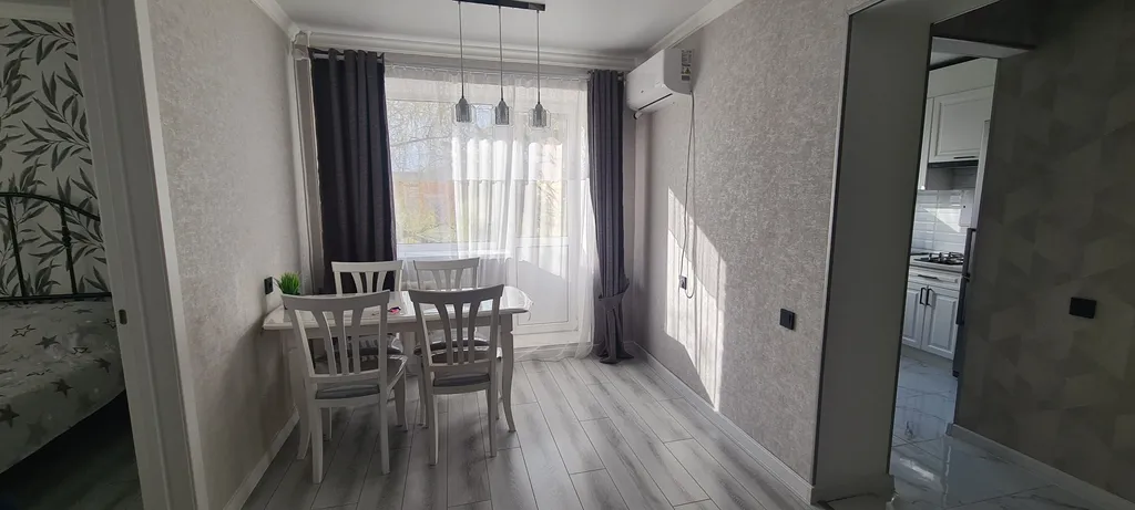 Уютная двухкомнатная квартира в спальном районе