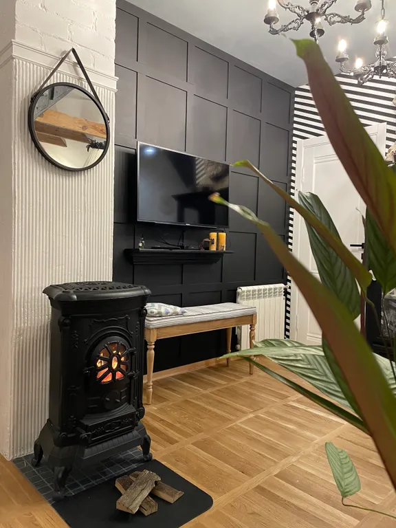 Двухуровневые апартаменты 33/3 house с камином и мангалом