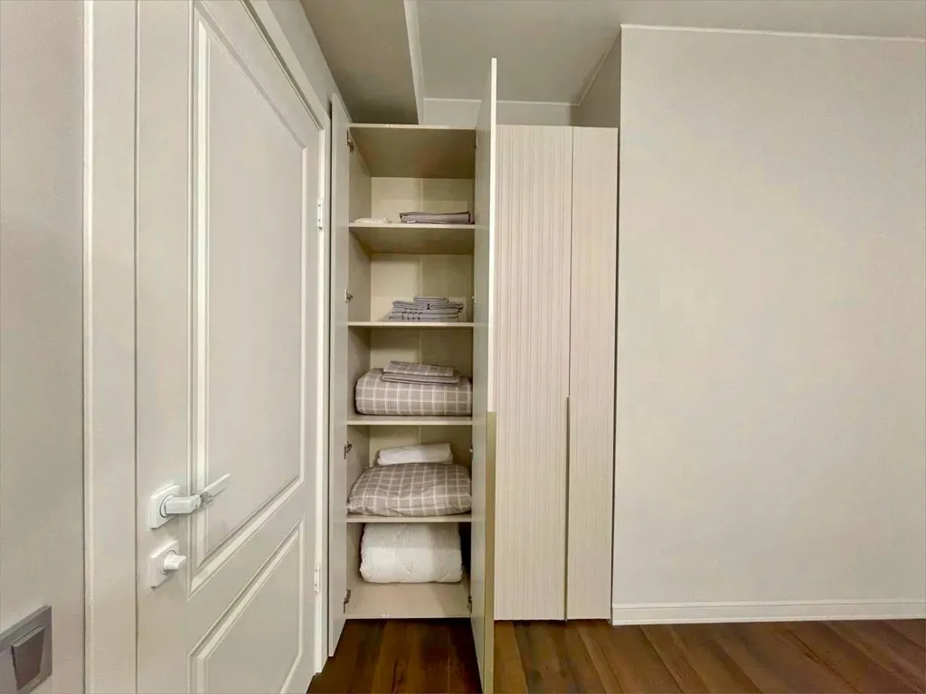 Квартира с панорамным окном в самом центре