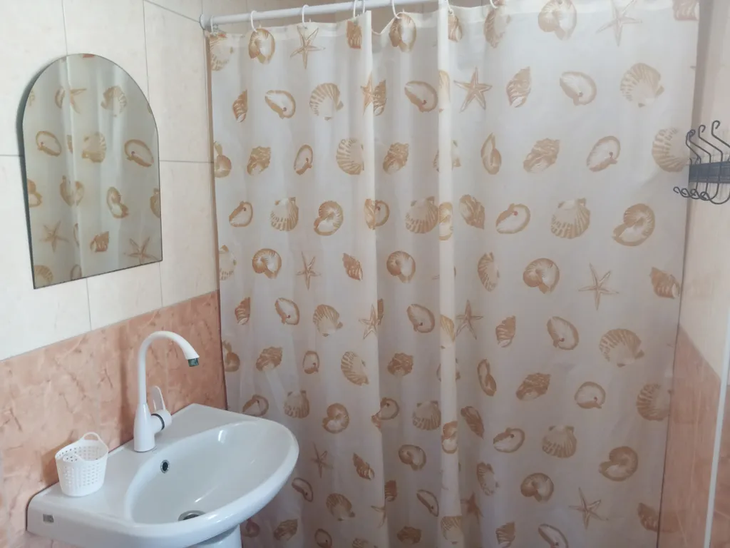 Двухкомнатная квартира с отдельной кухней