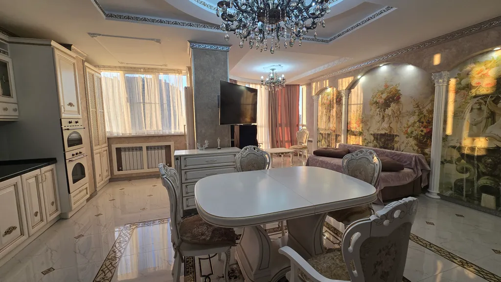 Роскошная двухуровневая квартира на верхнем этаже с видом на закаты