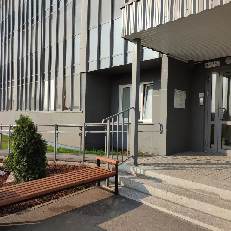 Студия у аэропорта Толмачево