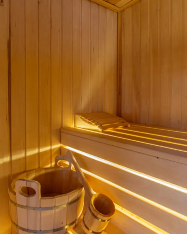 Коттедж Современный дом с баней — Семеновское