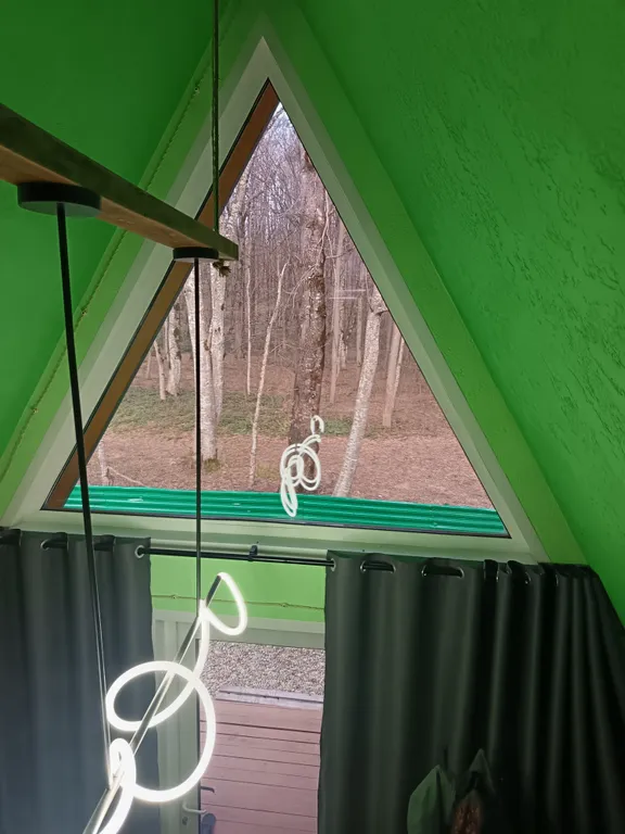 А-фрейм с видом на лес и с банным чаном