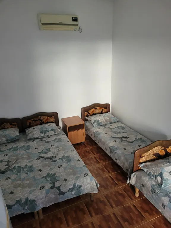 Квартира Четырёхместный эконом в центре — аренда посуточно в Кабардинка