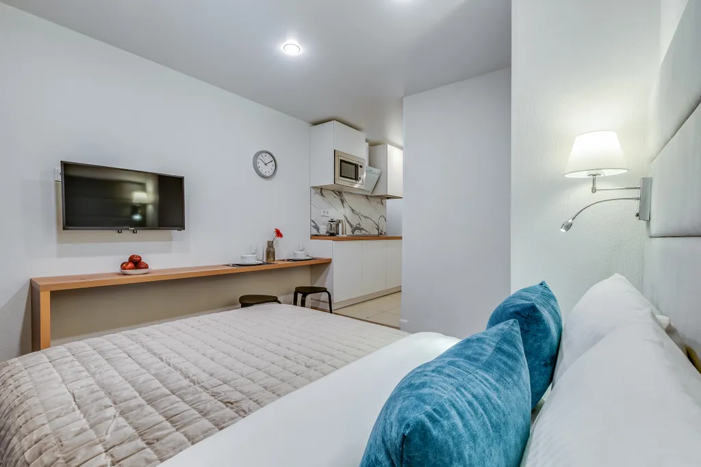 Квартира Квартира Стильный апартамент у метро Комендантский проспект — Санкт-Петербург