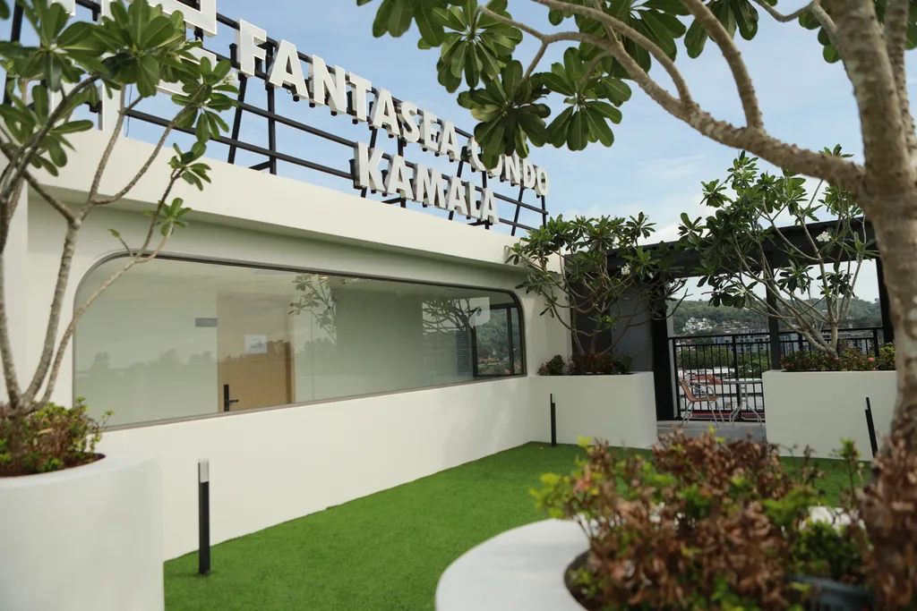 Новая супер однушка с бассейном и морем