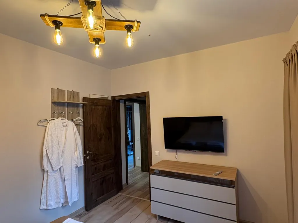 4-комнатный Дом