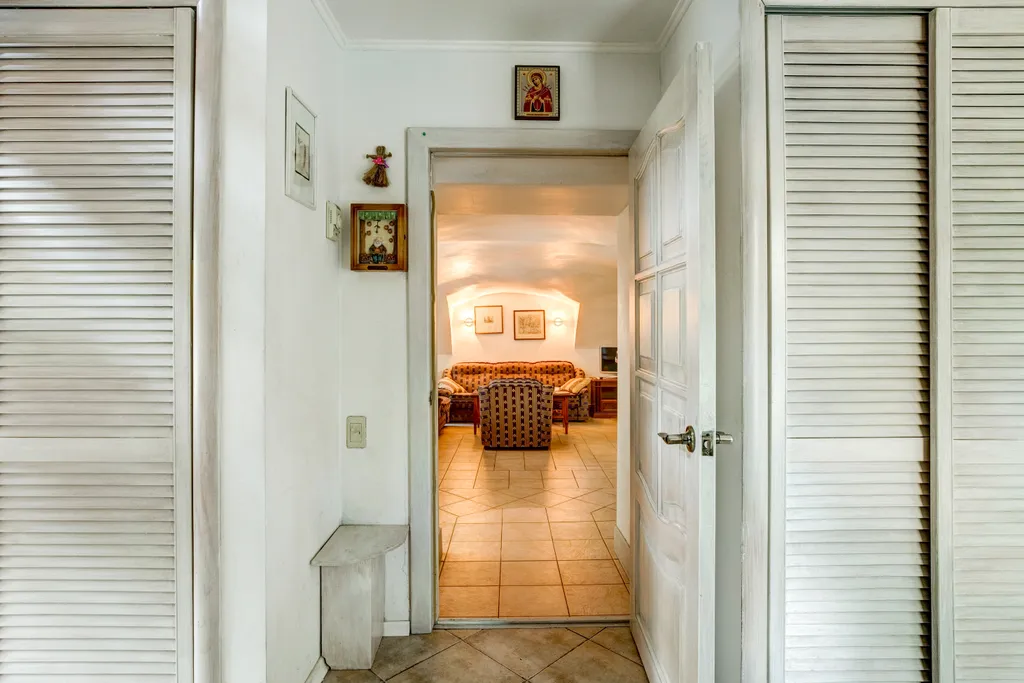 Старинный дом купцов Храниловых