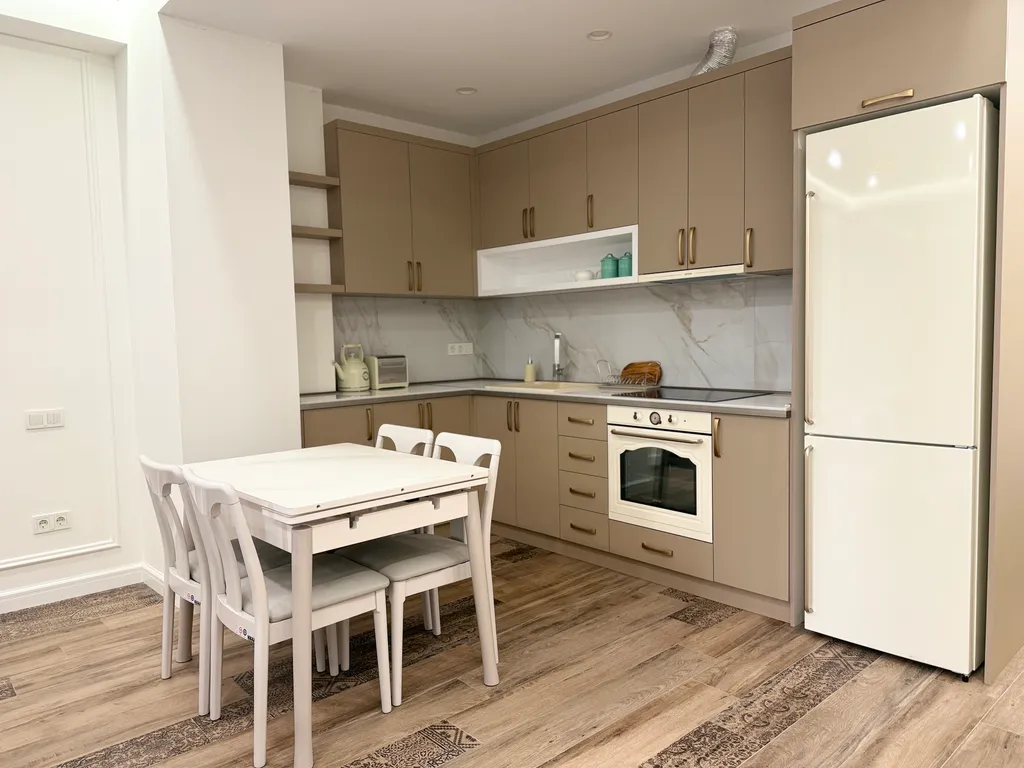 Дизайнерские апартаменты в центре города с 2-мя спальнями