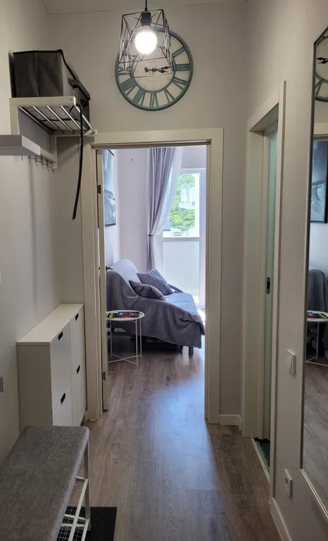 Современная студия у моря с видом на бассейн и горы