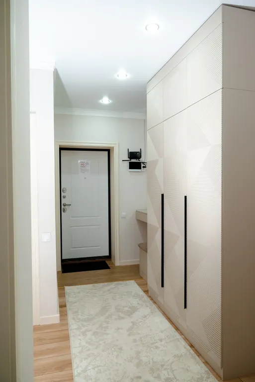 2 комнатная люкс квартира в центре на жк Ауезов