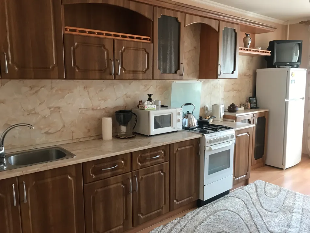 Уютная квартира в южной части города, рядом Набережная, парки