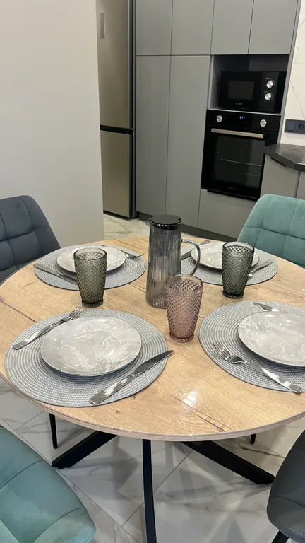 Новая уютная двухкомнатная квартира рядом с метро