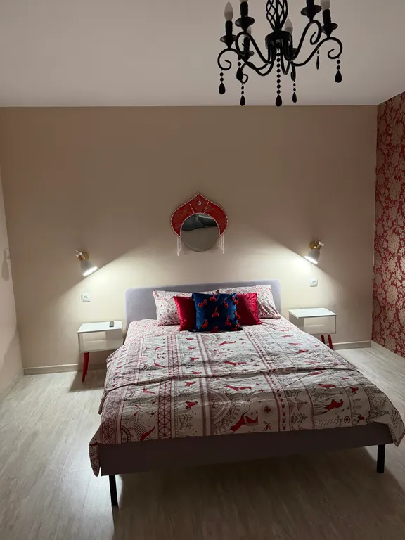 Дом в современном русском стиле рядом с монастырем