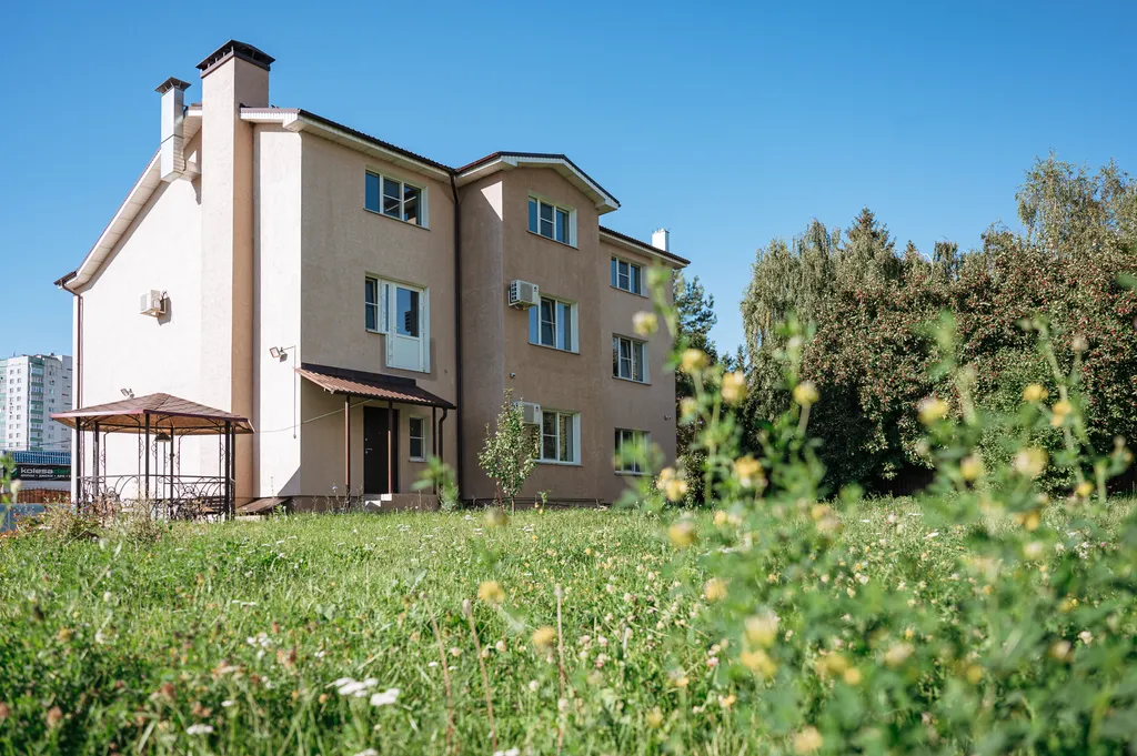 Квартира с личной БЕСПЛАТНОЙ парковкой и мангальной зоной в центре!