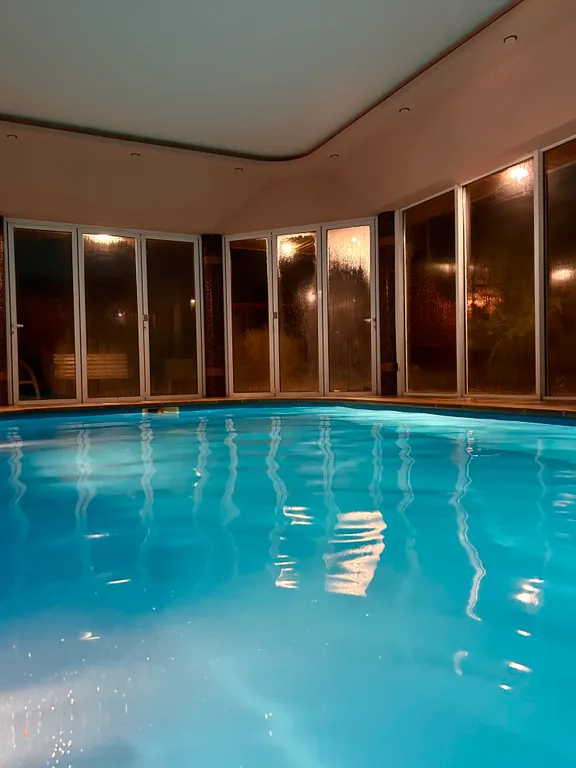 Комфортный дом с бассейном, баней и BBQ, Levivilla