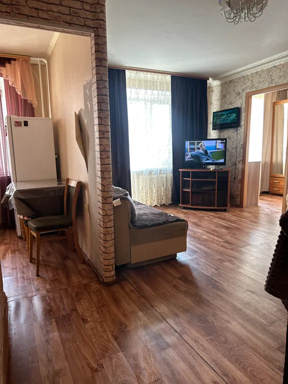 2-х комнатная квартира в центре города, с балконом