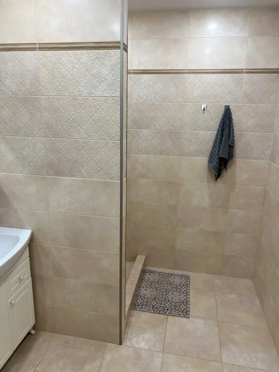 Новый дом с баней