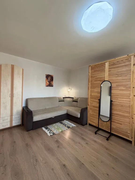 Уютная студия в центре с балконом