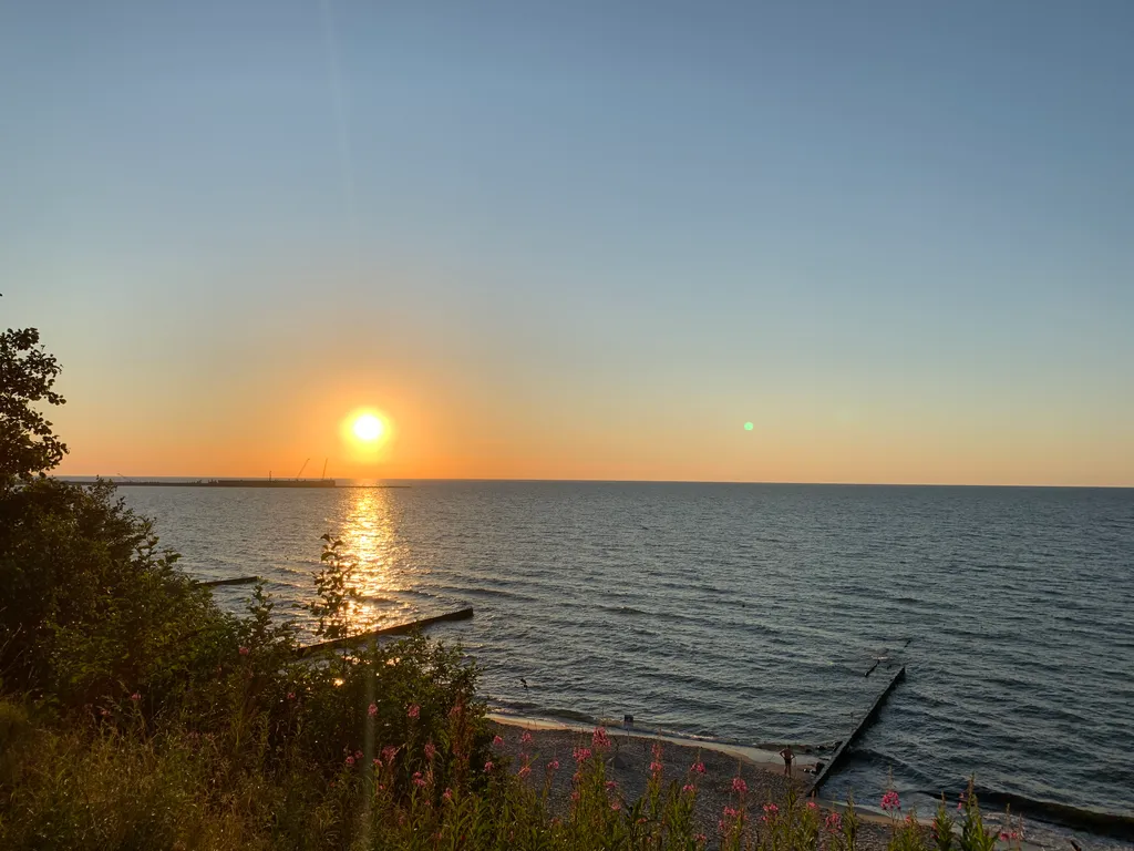 Светлая квартира у моря