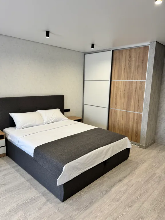 Квартира Уютная студия в центре города, напротив парка имени Горького — аренда посуточно в Мелитополь