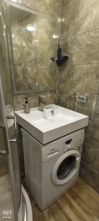 Уютная квартира в самом центре на набережной с видом на парк победы