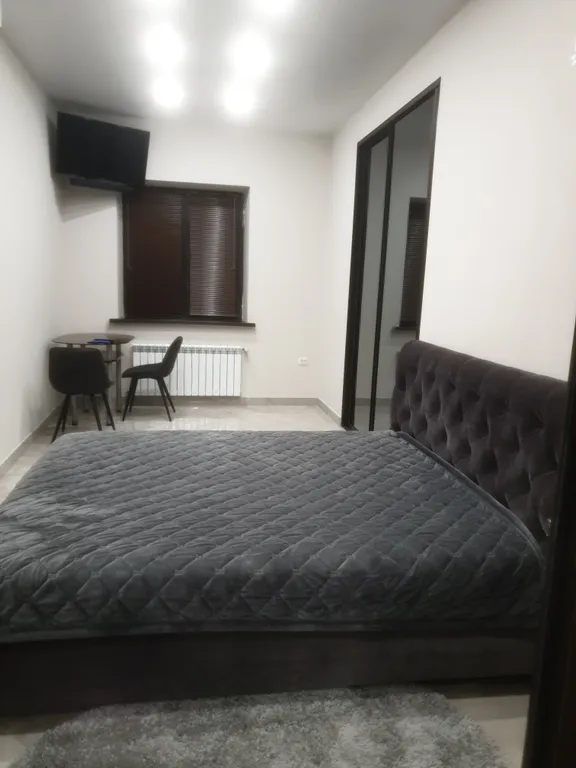 Дизайнерская современная двушка в новом доме сердца центра город